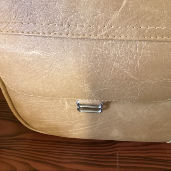 Small Dionite travel bag - Picture 6 of 11